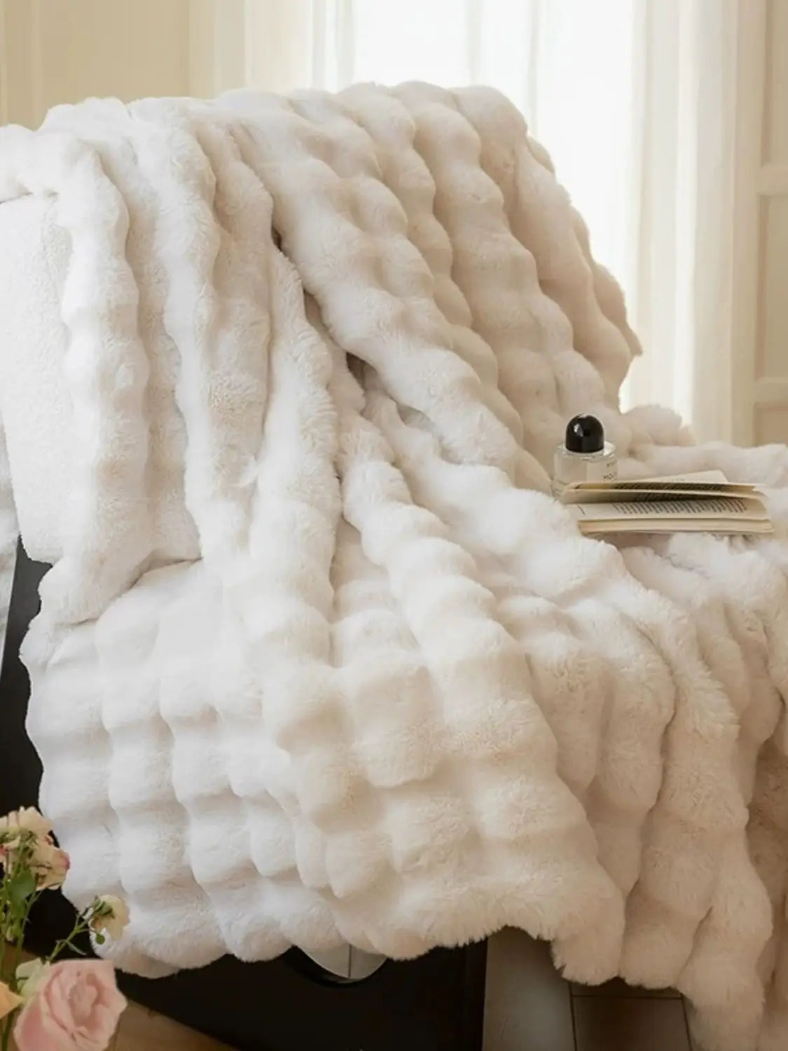Cozy Soft Faux Fur Throw Blanket