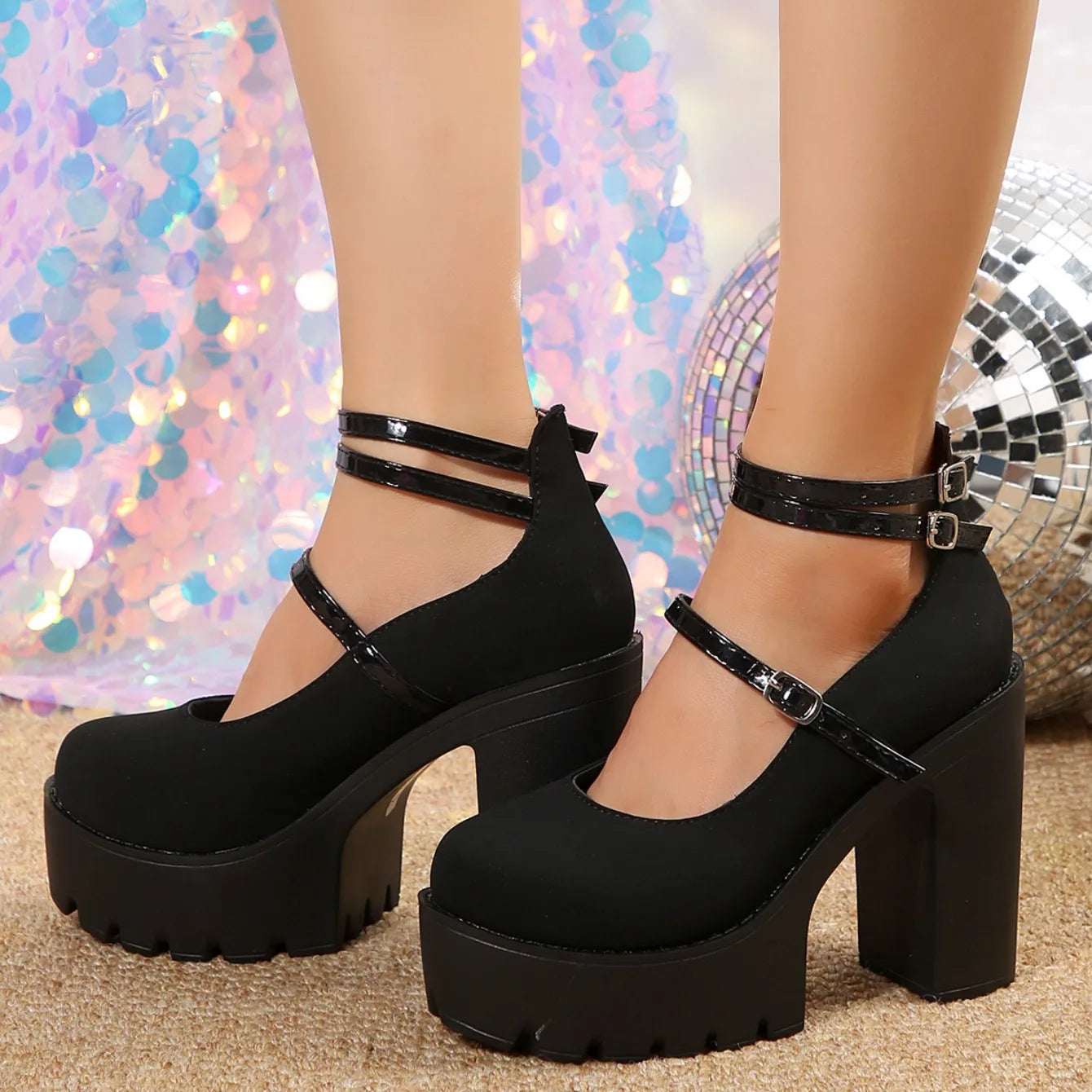 Lolita Chunk Pumps