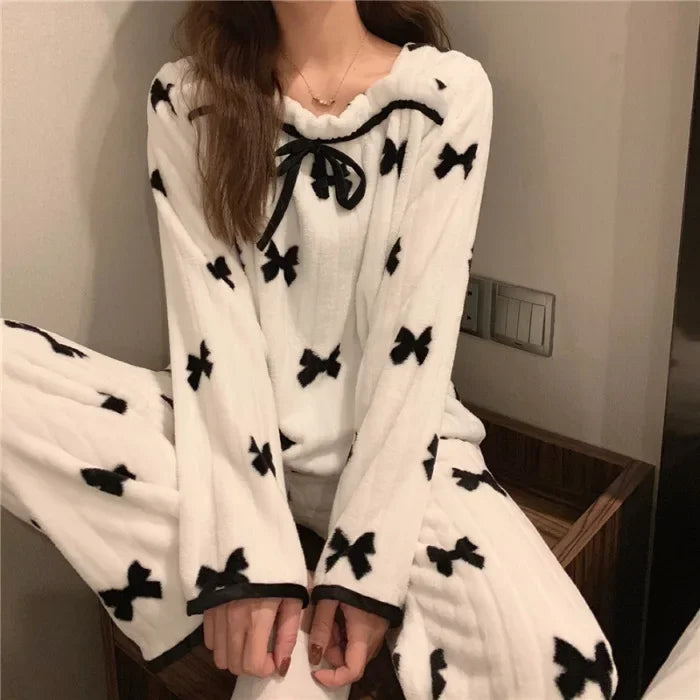 Thickened Fleece Bow Pajamas