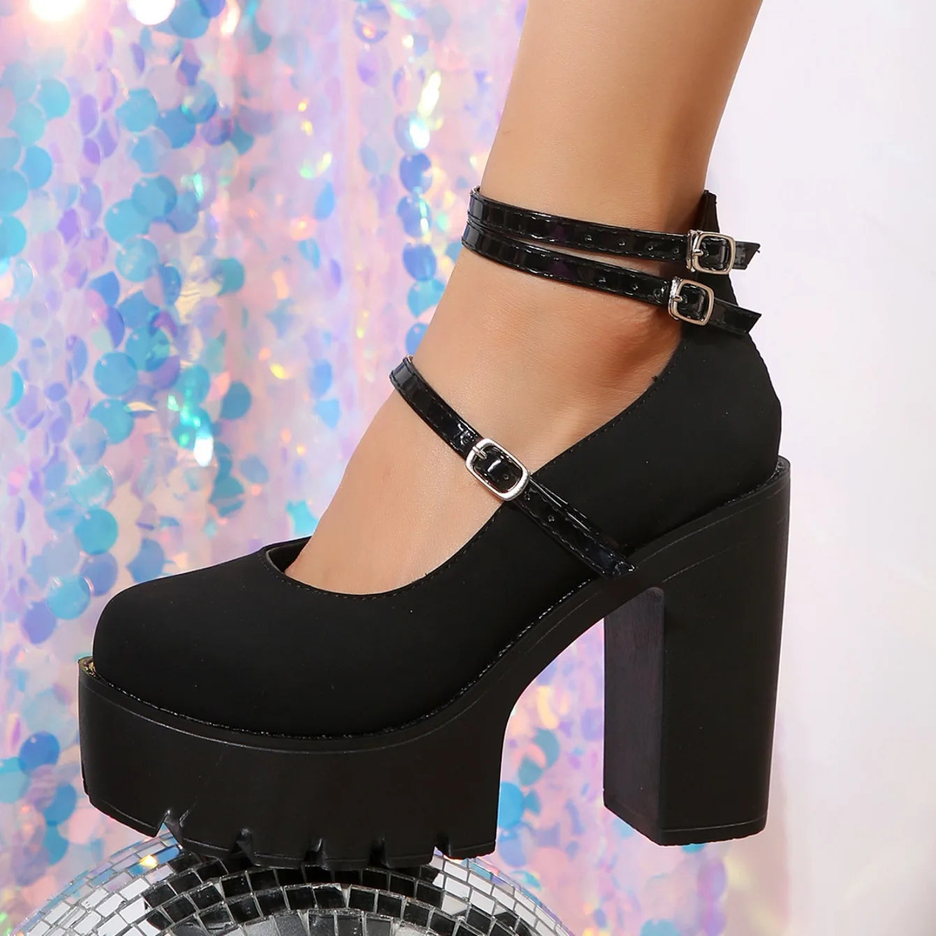 Lolita Chunk Pumps