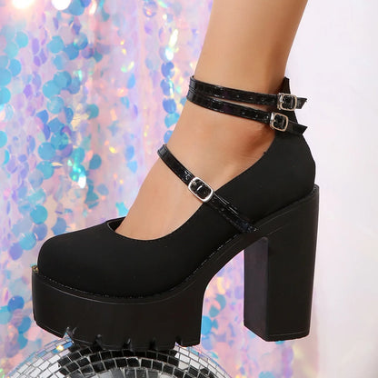 Lolita Chunk Pumps
